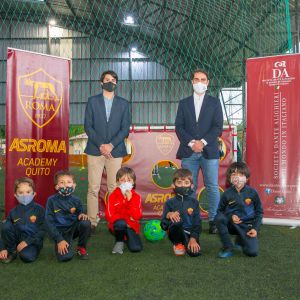 Convenio con la Academia de fútbol AS Roma.